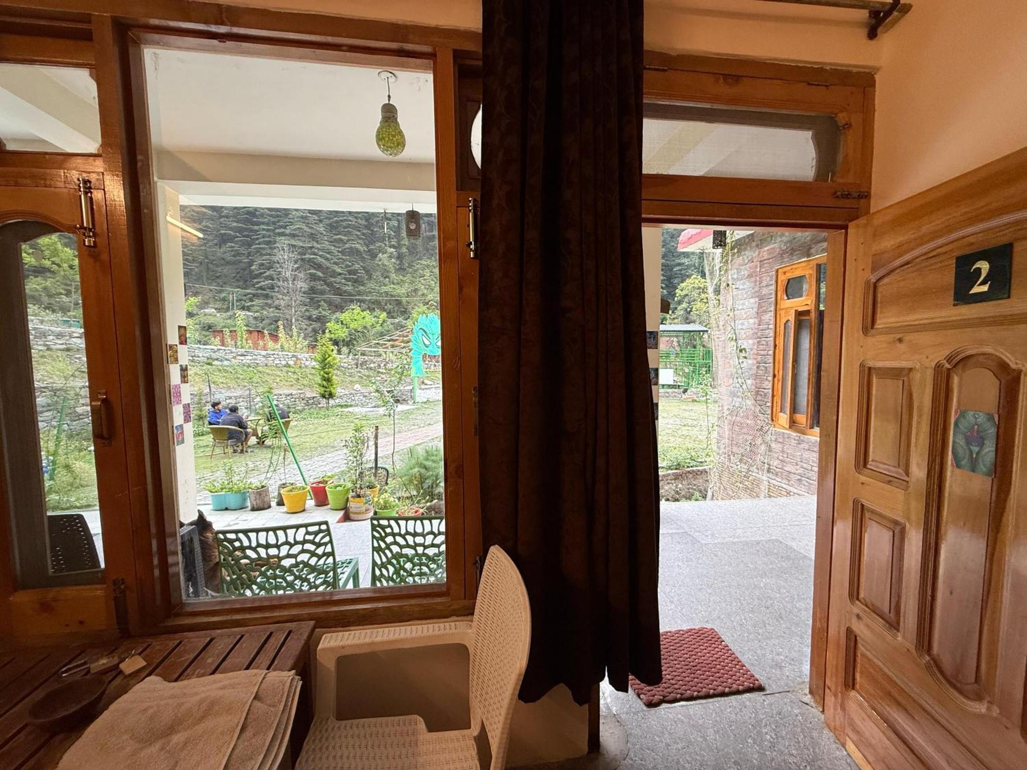 Hotel Flipsyde Retreat Kasol Exterior foto